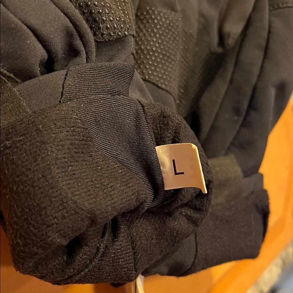 The North Face Gloves - Picture 9 of 10